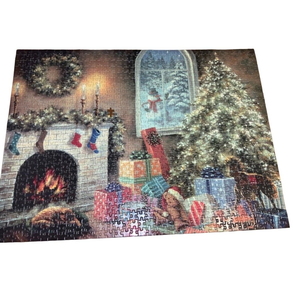 Empire Glow In The Dark Puzzle - Not A Creature Was Stirring 1000 Piece